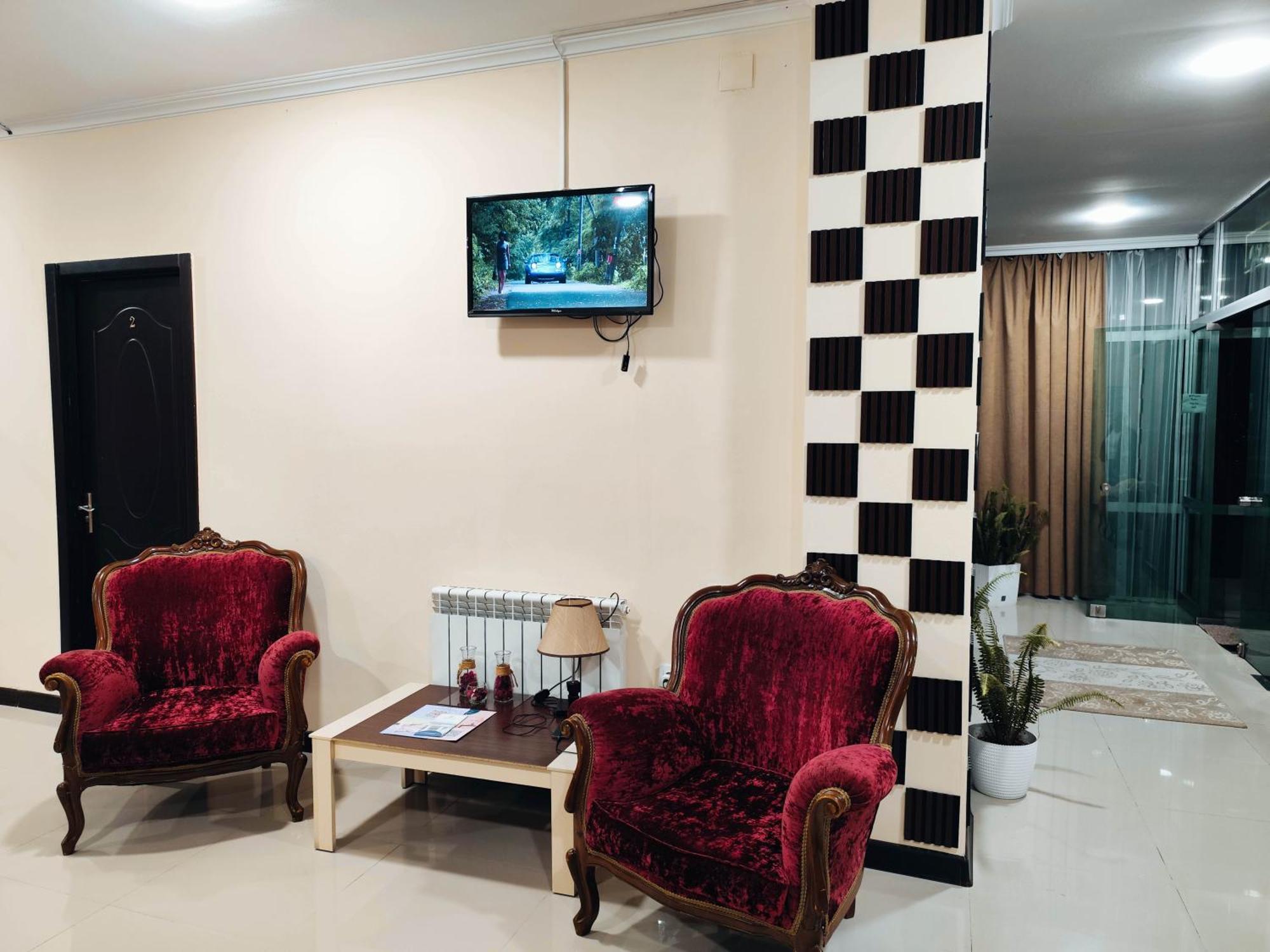 Chill Out Hotel Tskaltubo Ngoại thất bức ảnh